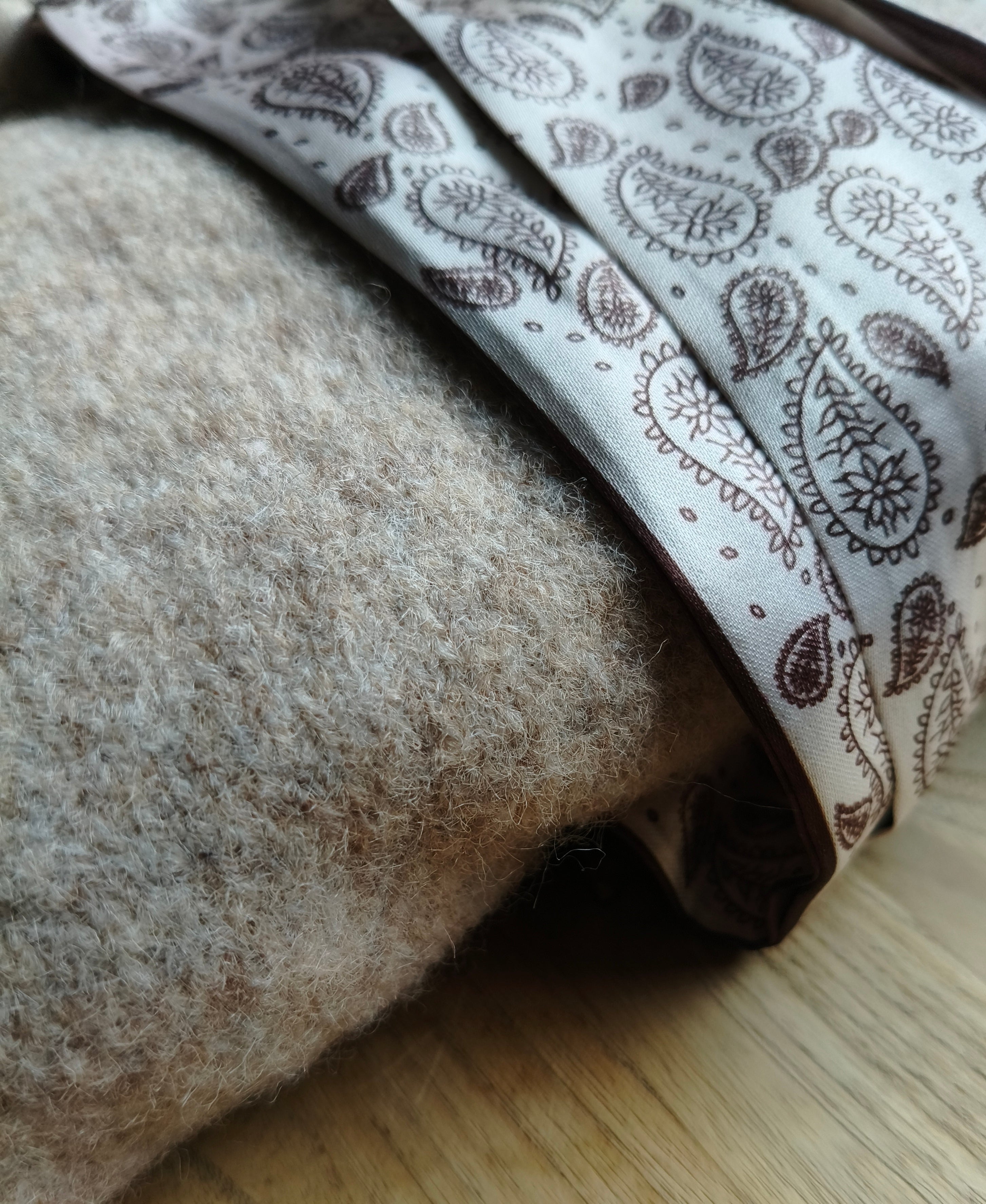 Zachte Knit Trui met Strikdetail – Beige