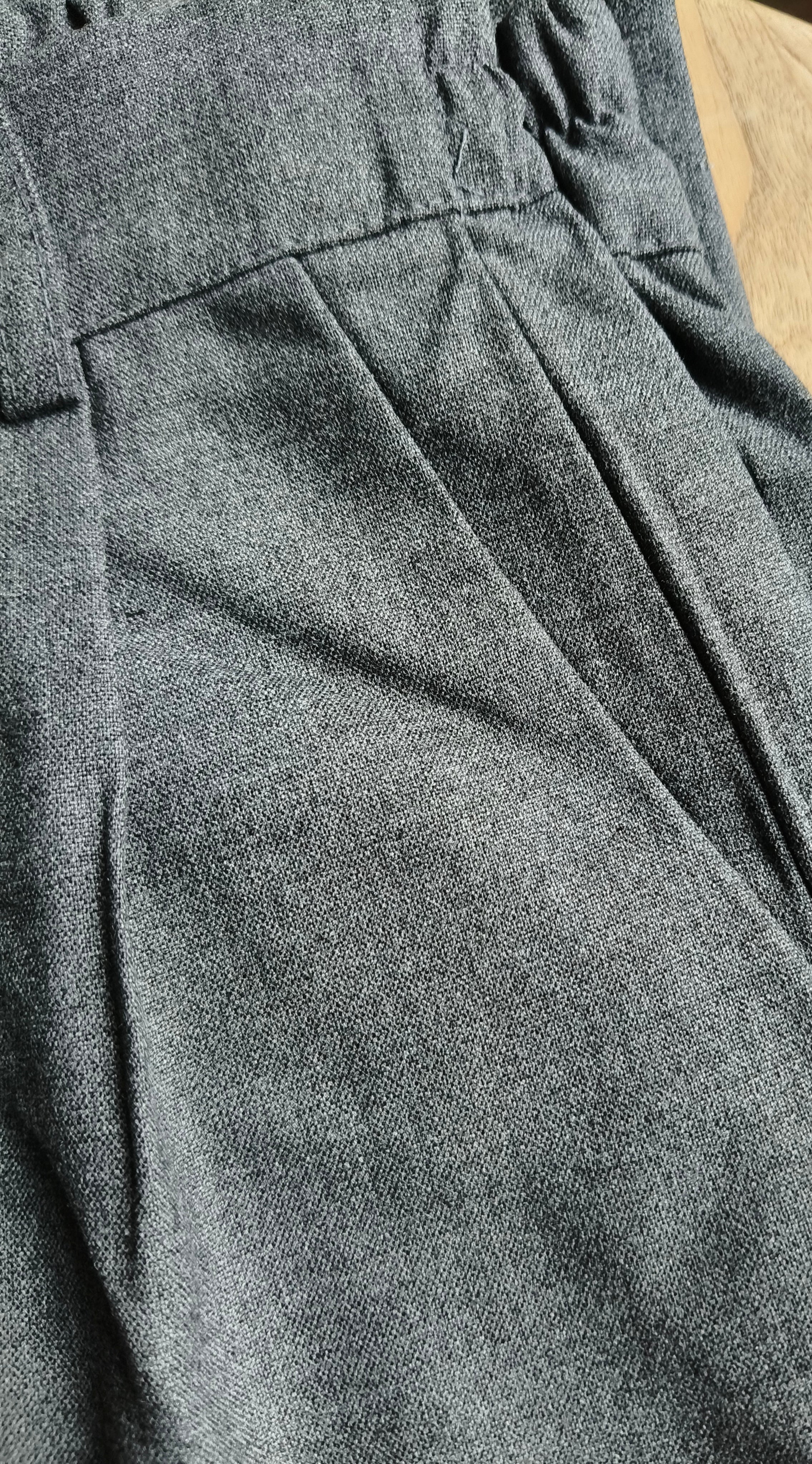 Grijze tailored set met bomberjack en pantalon