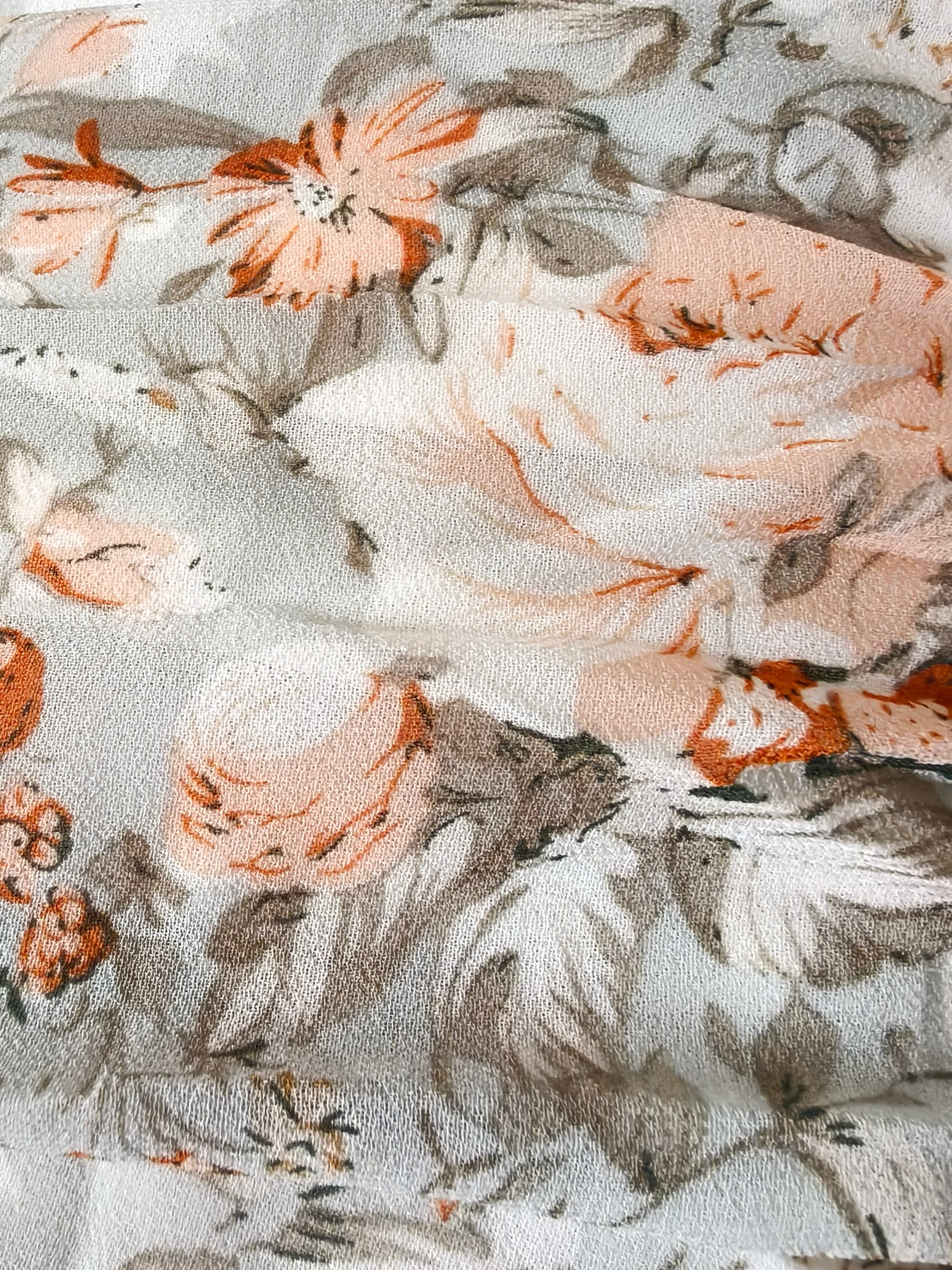Lange Bloemenjurk met Smock Taille | Elegant & Luchtig